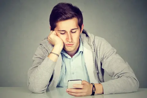 Uzależnienie od telefonu: fonoholizm, nomofobia jak z nim walczyć?